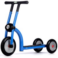 Pilot 100 Small Scooter IT 100-04